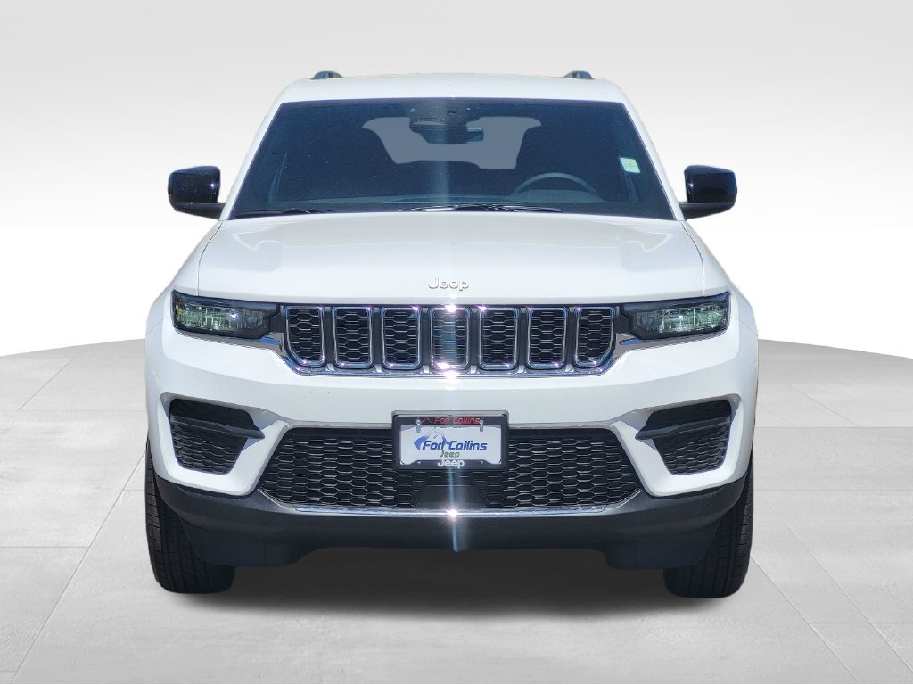 New 2026 Jeep Grand Cherokee Laredo AWD/4WD image 2