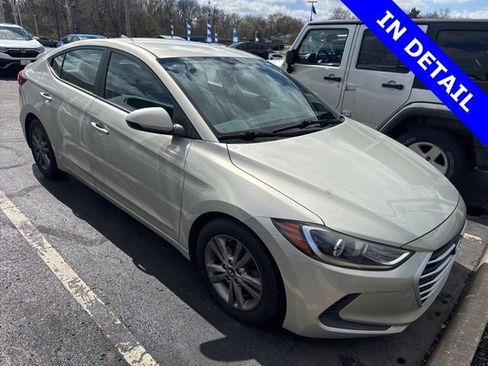 Used 2018 Hyundai Elantra SEL w/ Cargo Package FWD image 1