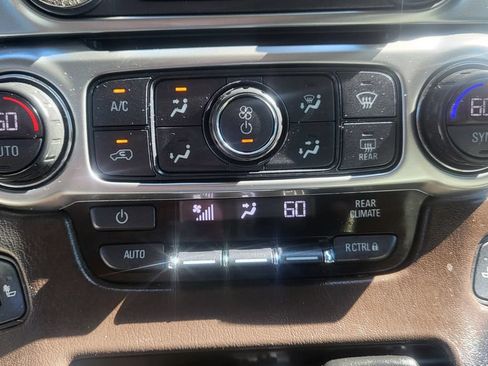 Used 2017 Chevrolet Tahoe LT w/ Luxury Package RWD image 42