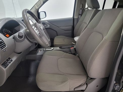 Used 2020 Nissan Frontier SV AWD/4WD image 14