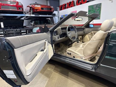 Used 1993 Cadillac Allante image 93