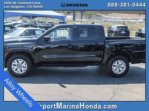 Used 2022 Nissan Frontier SV RWD image 3