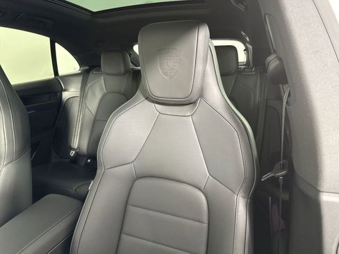 New 2026 Porsche Macan 4 Electric image 42