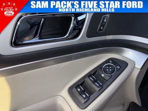 Used 2015 Ford Explorer XLT w/ Equipment Group 202A image 22