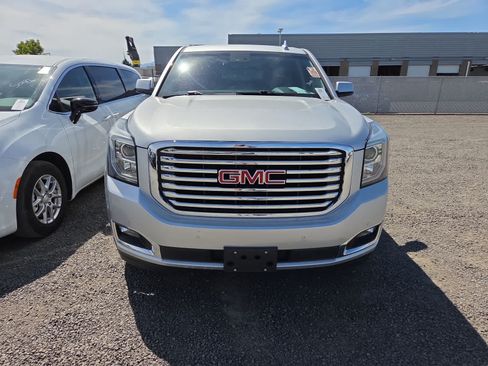 Used 2019 GMC Yukon SLT w/ Premium Edition AWD/4WD image 5