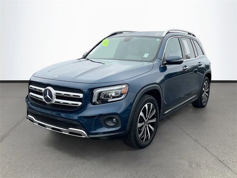 Used 2021 Mercedes-Benz GLB 250 image 3