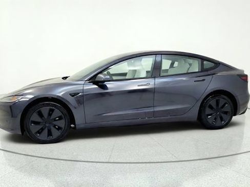Used 2026 Tesla Model 3 RWD image 4