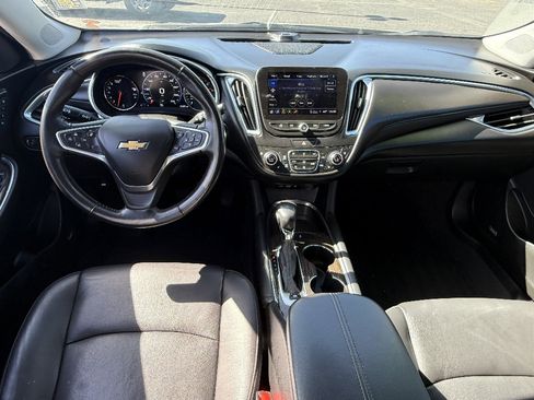 Used 2022 Chevrolet Malibu Premier FWD image 22