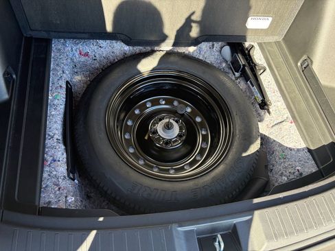 Certified 2024 Honda CR-V EX-L image 29