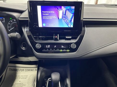 Used 2025 Toyota Corolla SE FWD image 24