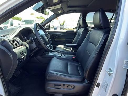 Used 2023 Honda Passport EX-L image 32