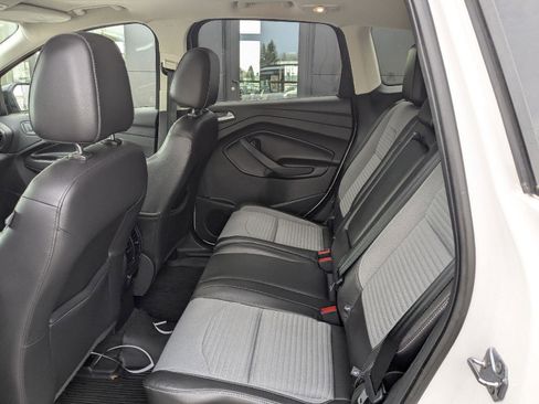 Used 2017 Ford Escape Titanium image 13