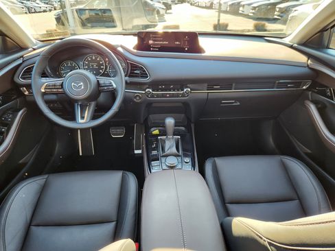 Used 2025 MAZDA CX-30 2.5 Turbo w/ Premium Plus Pkg image 8