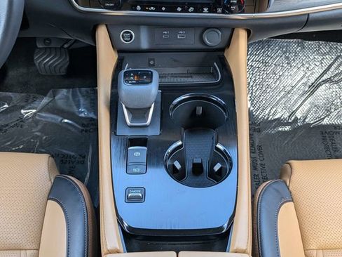 Used 2023 Nissan Rogue Platinum image 17