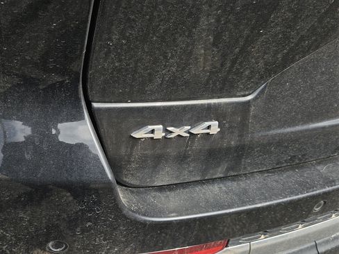 Used 2023 Jeep Grand Cherokee Laredo AWD/4WD image 7