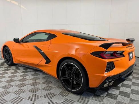 Used 2022 Chevrolet Corvette Stingray Coupe w/ Z51 Performance Package RWD image 4