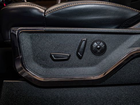 Used 2023 Ford F450 Platinum w/ Snow Plow Prep Package image 21