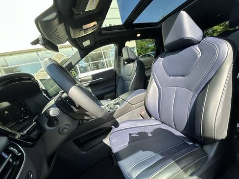 Certified 2026 INFINITI QX60 Sport w/ Dark Cargo Package AWD/4WD image 15