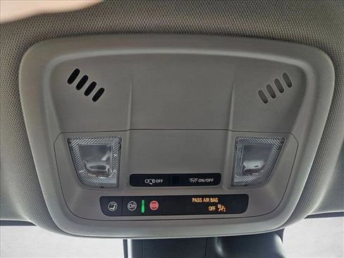 Used 2025 Chevrolet Malibu LT image 14