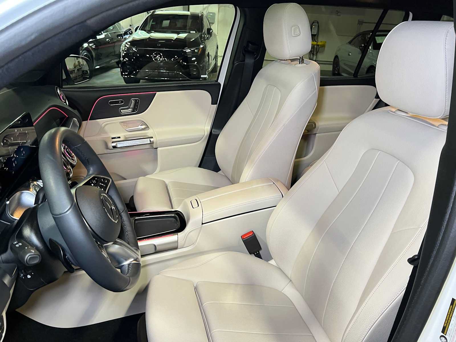 Certified 2026 Mercedes-Benz GLB 250 4MATIC image 25