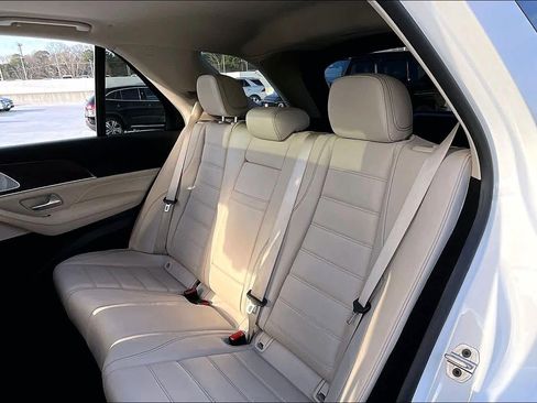 Used 2021 Mercedes-Benz GLE 450 4MATIC image 20