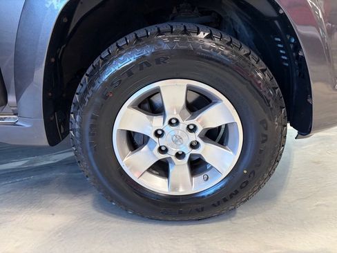 Used 2010 Toyota 4Runner SR5 AWD/4WD image 26