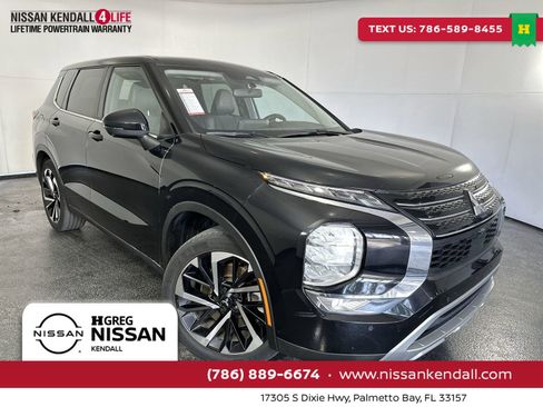 Used 2022 Mitsubishi Outlander SE FWD image 1