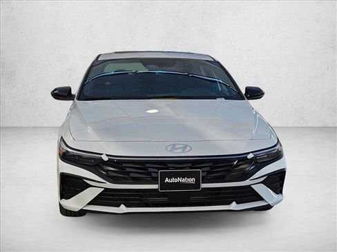 New 2026 Hyundai Elantra SEL Sport FWD image 5