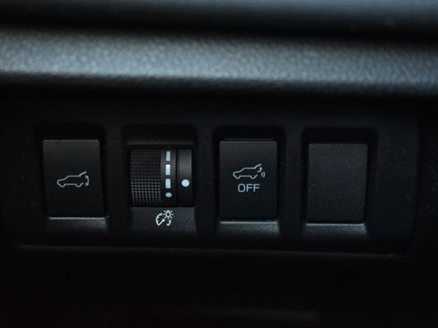 Used 2020 Subaru Outback Touring XT image 16