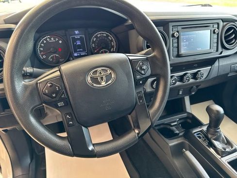 Used 2019 Toyota Tacoma SR AWD/4WD image 16