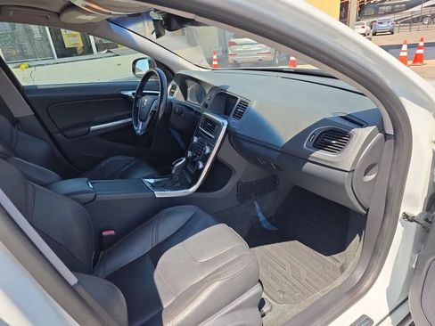 Used 2015 Volvo V60 T5 Cross Country w/ Protection Package AWD/4WD image 7