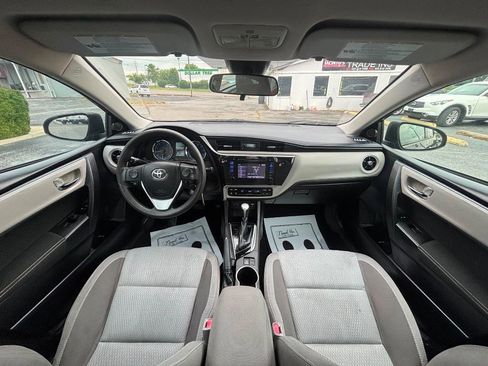 Used 2019 Toyota Corolla LE FWD image 19