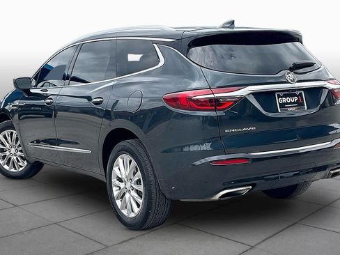 Used 2020 Buick Enclave Essence w/ Sound and Sites Package FWD image 11