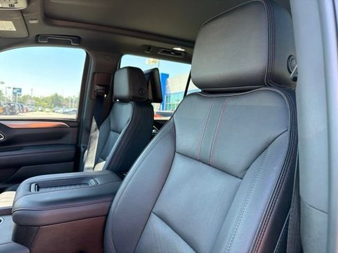 Used 2023 Chevrolet Tahoe RST w/ Luxury Package AWD/4WD image 15