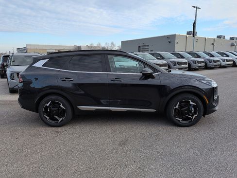 New 2026 Kia Sportage EX image 2