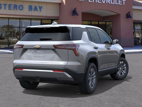 New 2026 Chevrolet Equinox LT FWD image 4