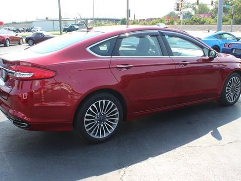 Used 2017 Ford Fusion SE w/ Fusion SE Technology Package AWD/4WD image 9