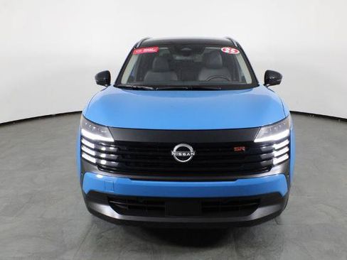 Certified 2025 Nissan Kicks SR FWD image 13