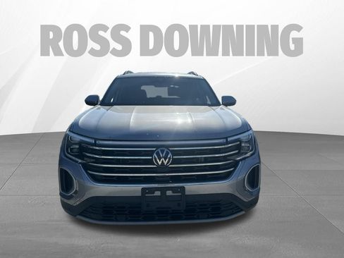 Used 2024 Volkswagen Atlas SE FWD image 2
