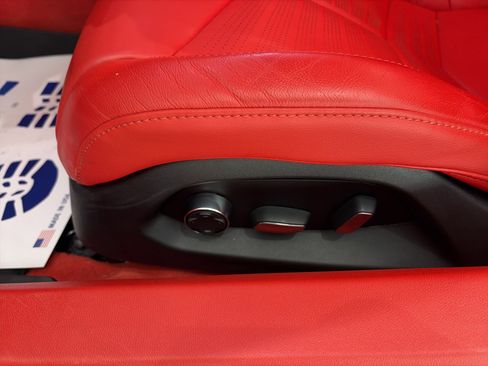 Used 2023 Chevrolet Corvette Stingray Premium Conv w/ Z51 Performance Package image 13