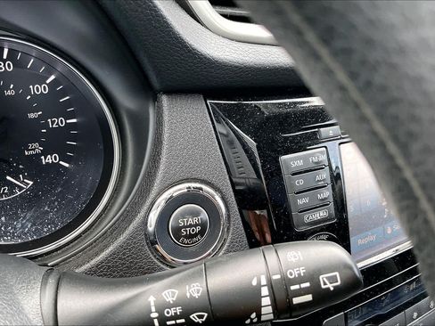 Used 2016 Nissan Rogue SV w/ SV Premium Package FWD image 36