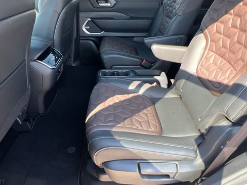 New 2025 Nissan Armada Platinum image 19