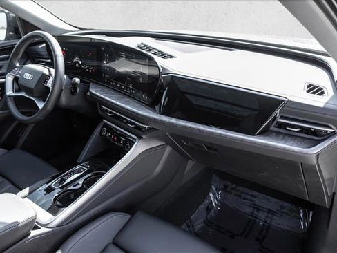 Certified 2025 Audi Q5 Premium Plus AWD/4WD image 25