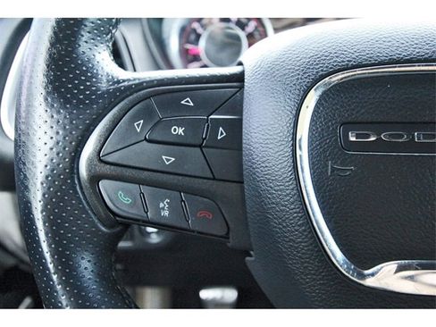 Used 2015 Dodge Challenger R/T image 16