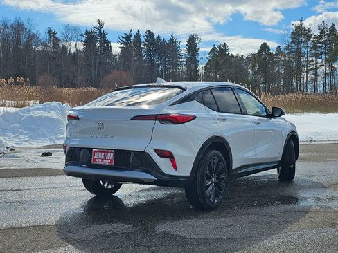 New 2026 Buick Envista Sport Touring image 3