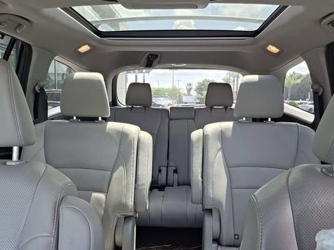 Used 2020 Honda Pilot Elite image 22