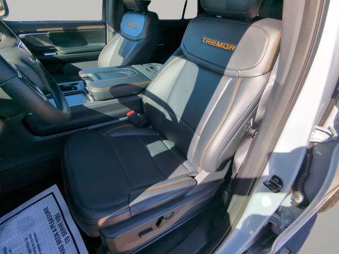 New 2026 Ford Expedition Tremor image 54