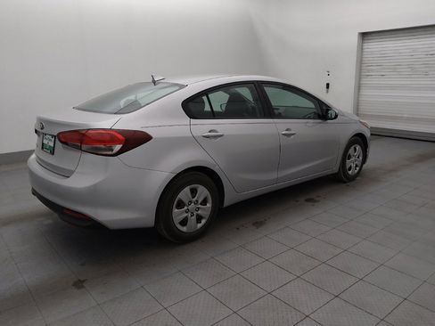 Used 2018 Kia Forte LX image 10