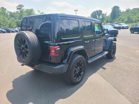 Used 2021 Jeep Wrangler Unlimited Sahara w/ Cold Weather Group AWD/4WD image 5