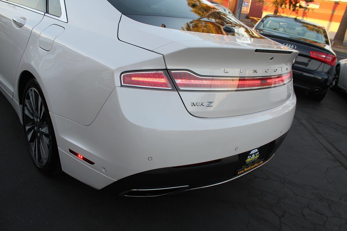Used 2017 Lincoln MKZ Reserve w/ Technology Package FWD image 17